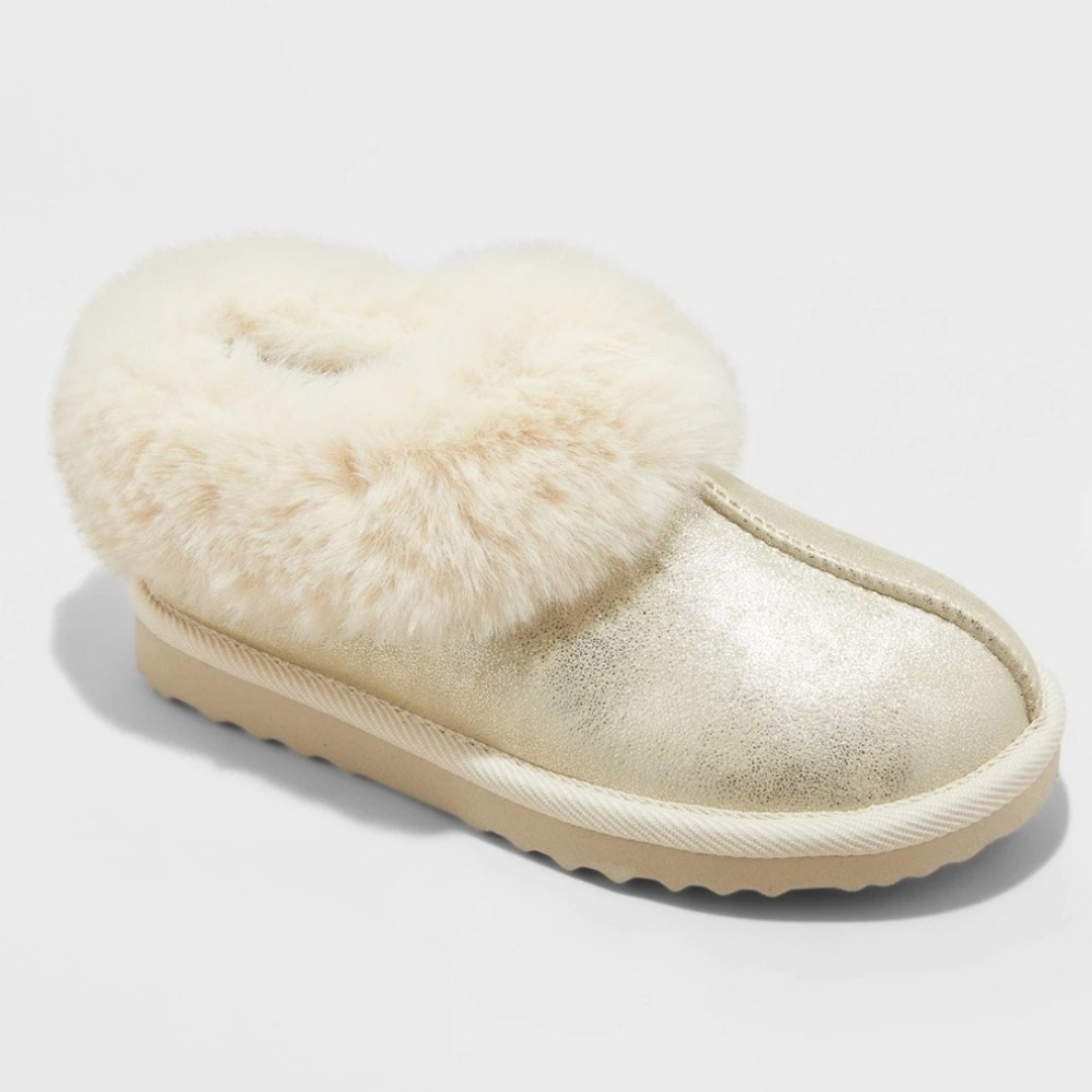 Cat & Jack Gold Faux Fur Slippers Size 4